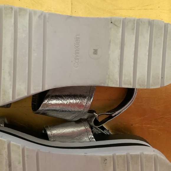 Cute CALVIN KLEIN platform strapped sandals silver - Picture 6 of 8